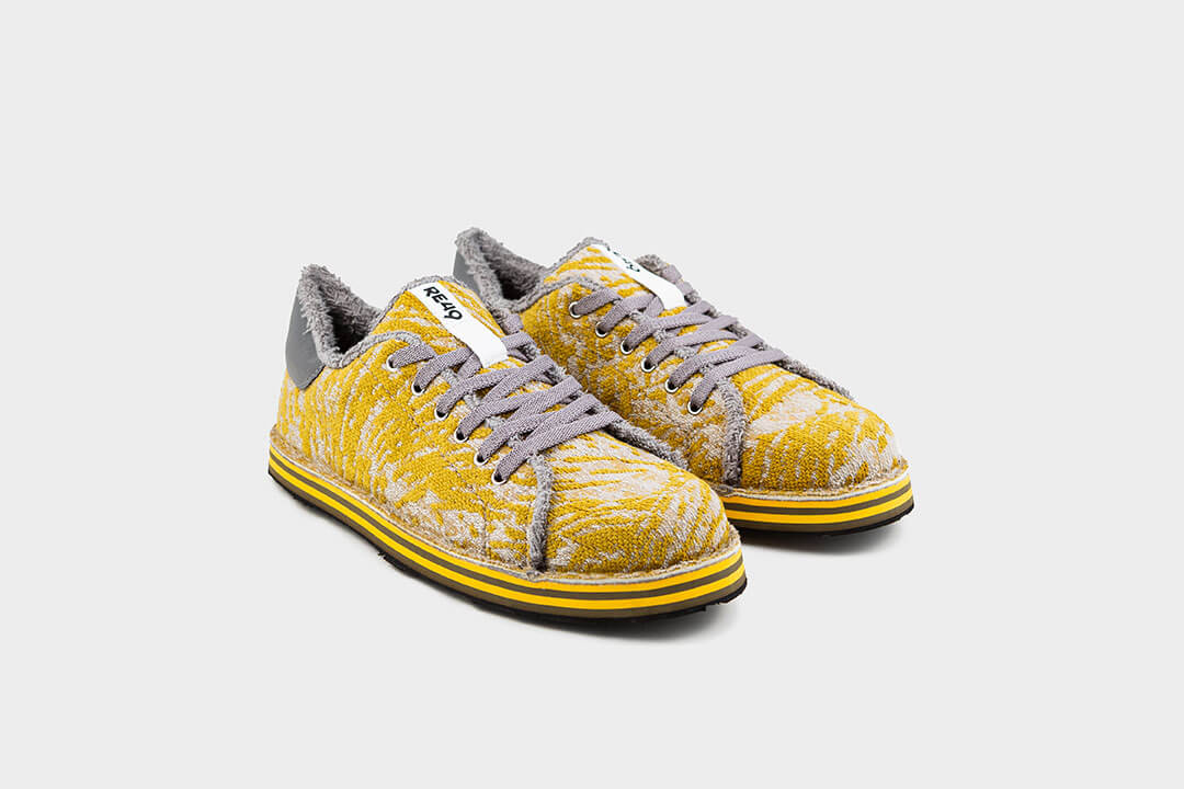 LIFESTYLE LIMITED EDITION SOFA FX01